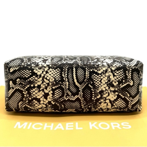 Michael Kors Reed Large Belted Satchel Crossbody Bag Light Cream Snakeskin - Picture 6 of 11